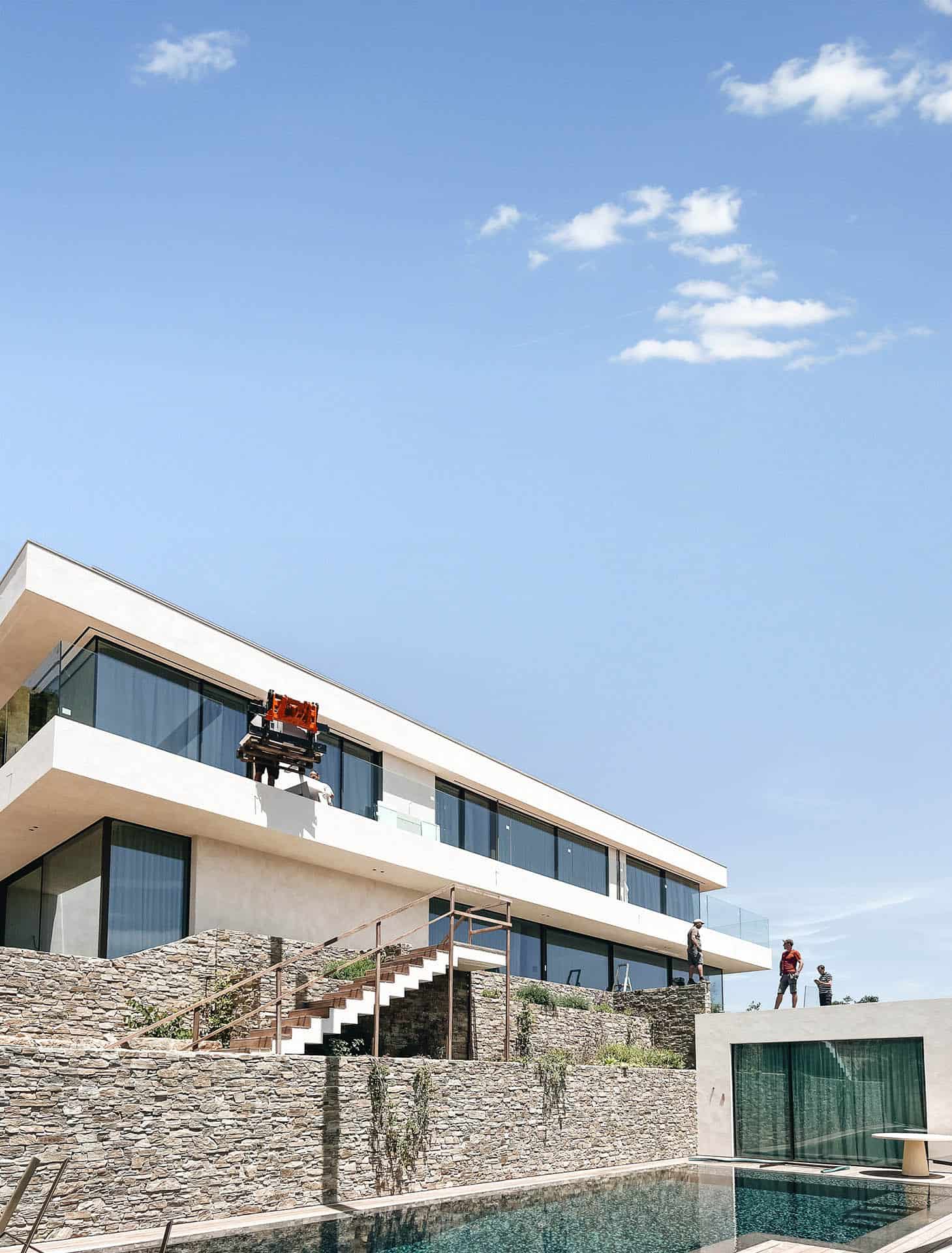 cavalière-frankrijk-nieuwbouw-villa-cotedazur-buroc-architecten-zwembad-cover