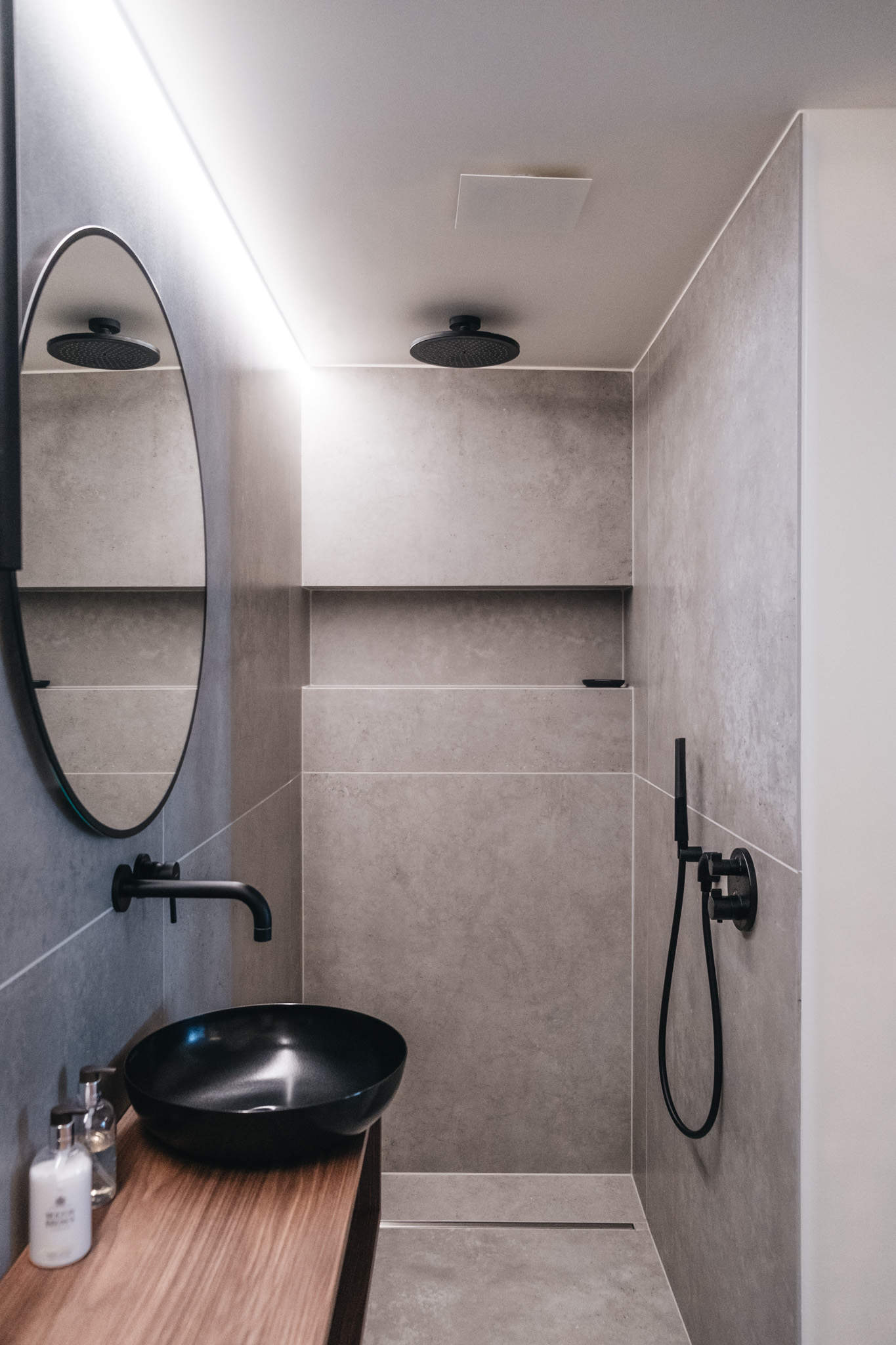 Gent-oudeloods-industrieel-loft-badkamer-lavabo